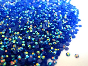 Стразы для ногтей NEON синие Стразы для дизайна ногтей неонового цветаВ упаковке: 30 - 40 шт.Размер: 1,5 мм.