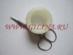 Лента для наращивания ресниц + ножницы No.A-035 Используется при наращивании ресниц для того, чтобы изолировать нижние ресницы от верхних ресниц. Ширина ленты 2,5 см.