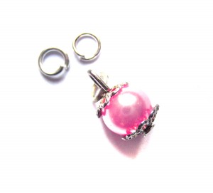 Пирсинг для ногтей #133 Пирсинг нежно-розового перламутрового цвета, под жемчуг, с красивым обрамлением под кружево.